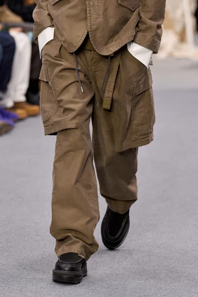 Look 99